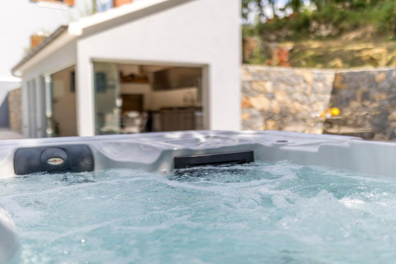 Villa Grey Stone Gata Luaran gambar